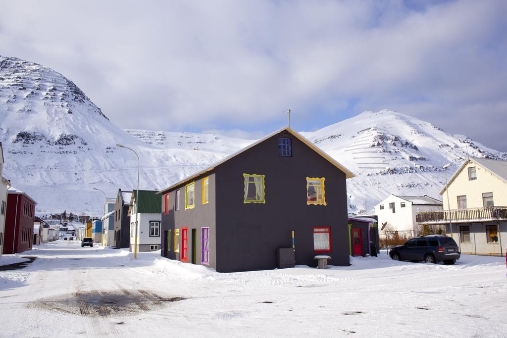 Готель Soffia'S House Siglufjordur Екстер'єр фото