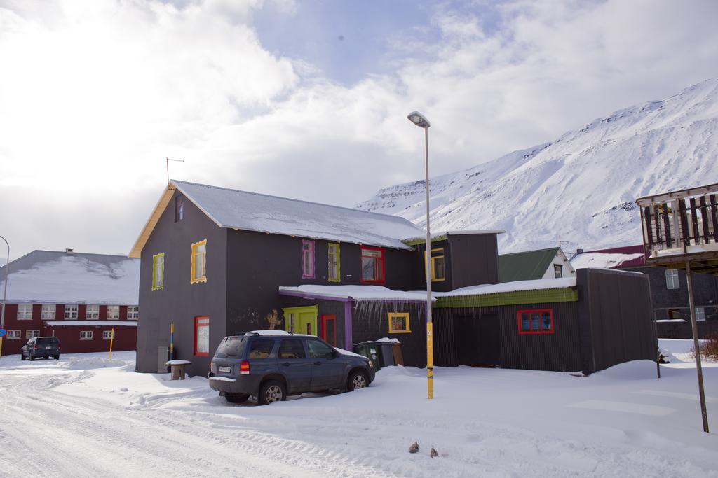 Готель Soffia'S House Siglufjordur Екстер'єр фото